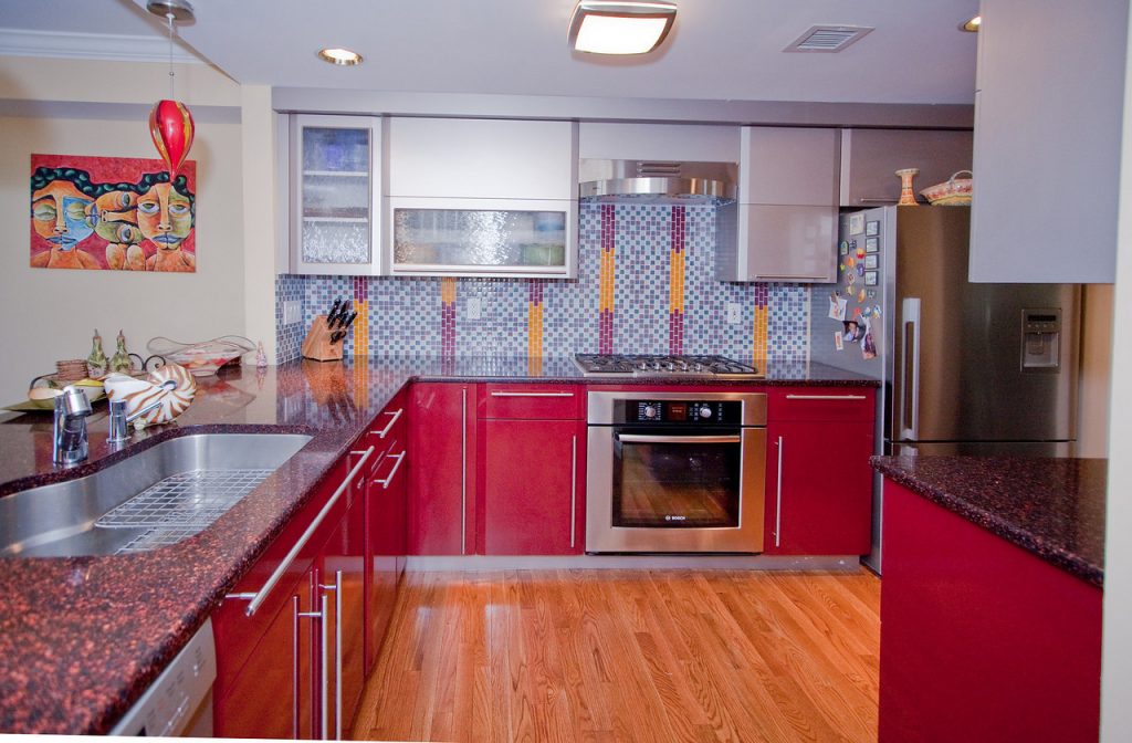 Kitchen, glass tile - Newton, MA